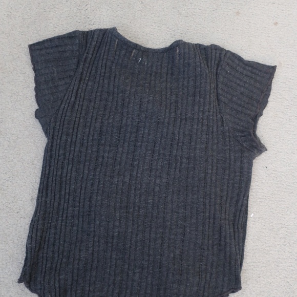 Crop Top - Picture 4 of 5